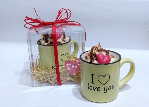 Strawberry - Chocolate candle in a mug